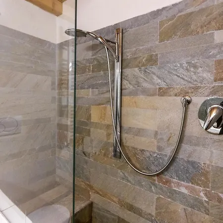 Hostdomus - Purple Apartment Cesana Torinese